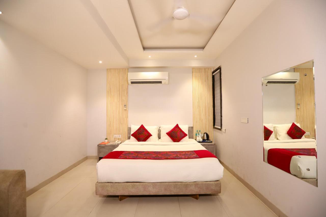 Hotel Stanley By Foxi Group- Near Delhi International Airport Nuova Delhi Esterno foto