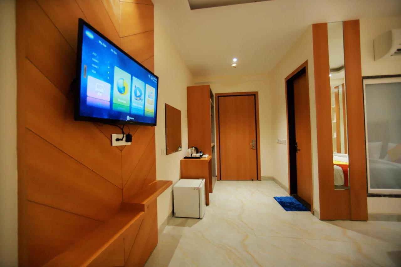 Hotel Stanley By Foxi Group- Near Delhi International Airport Nuova Delhi Esterno foto