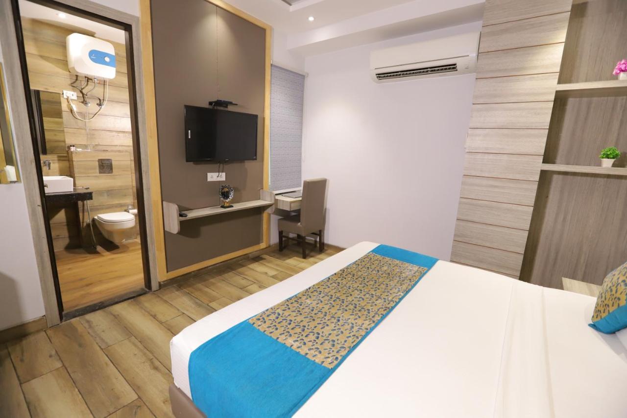 Hotel Stanley By Foxi Group- Near Delhi International Airport Nuova Delhi Esterno foto
