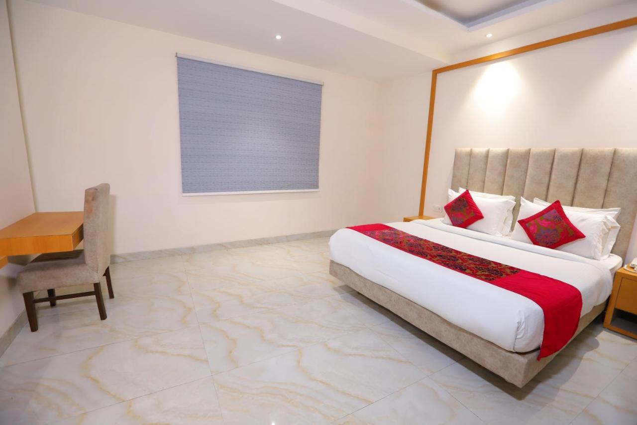 Hotel Stanley By Foxi Group- Near Delhi International Airport Nuova Delhi Esterno foto