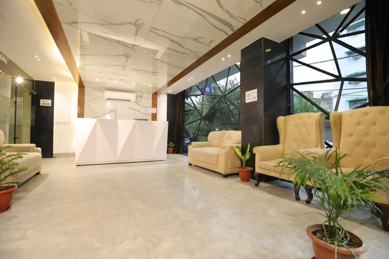 Hotel Stanley By Foxi Group- Near Delhi International Airport Nuova Delhi Esterno foto